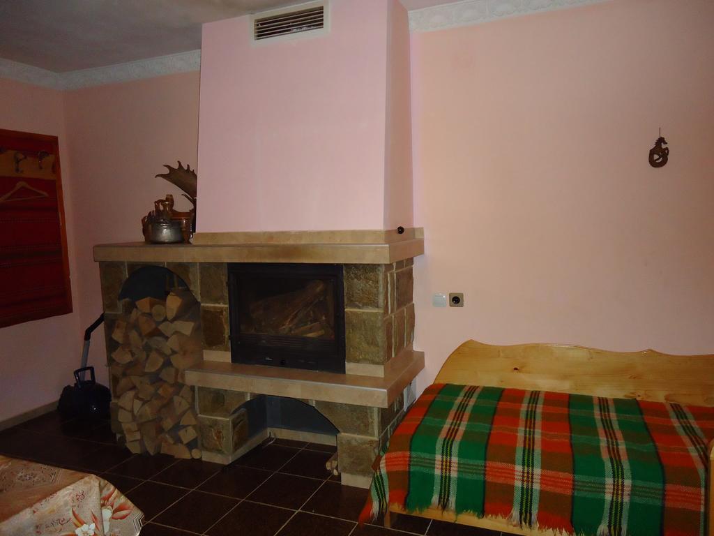 Mala Tsŭrkva Guest House Ahp חדר תמונה