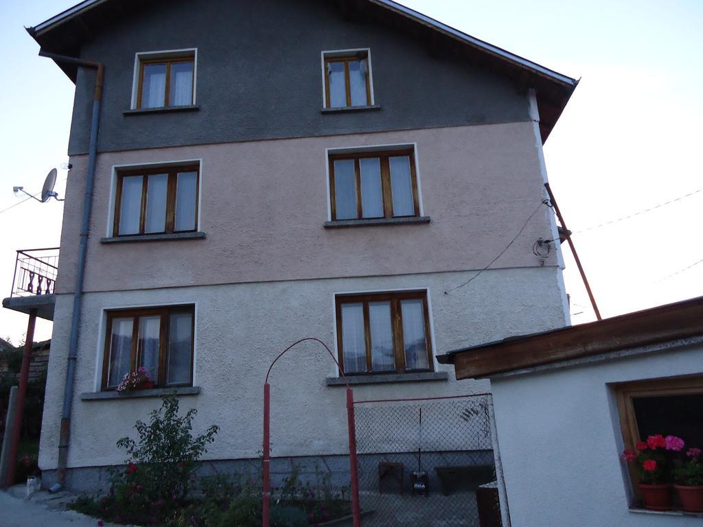 Mala Tsŭrkva Guest House Ahp חדר תמונה