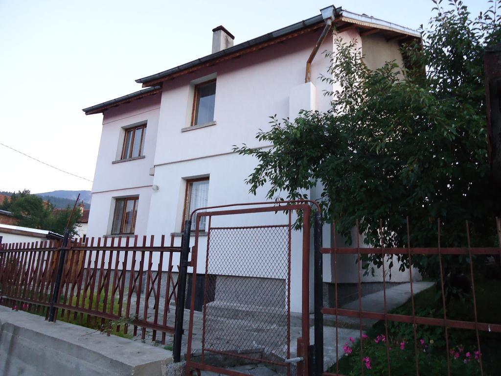 Mala Tsŭrkva Guest House Ahp חדר תמונה