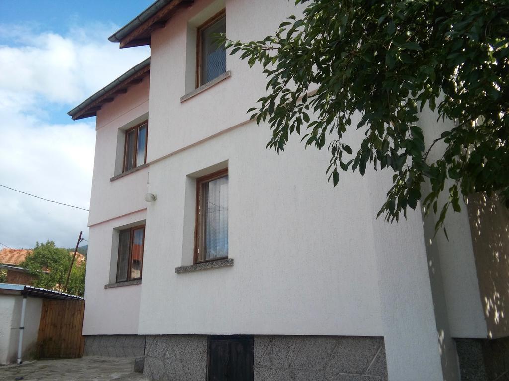 Mala Tsŭrkva Guest House Ahp חדר תמונה