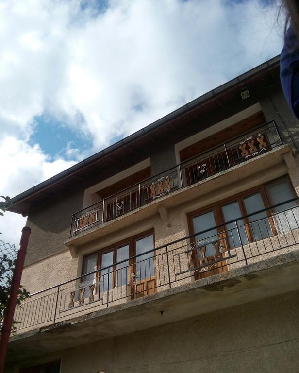 Mala Tsŭrkva Guest House Ahp חדר תמונה