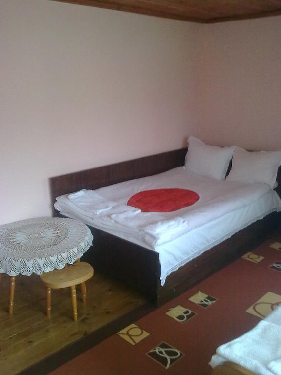 Mala Tsŭrkva Guest House Ahp חדר תמונה